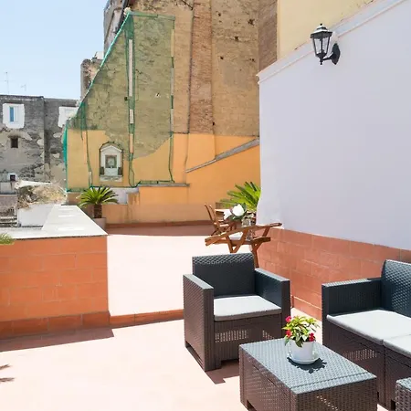 & Luxury Palazzo Diomede Carafa *