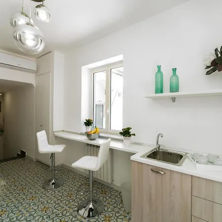 & Luxury Palazzo Diomede Carafa
