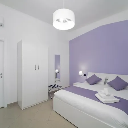 & Luxury Palazzo Diomede Carafa נאפולי